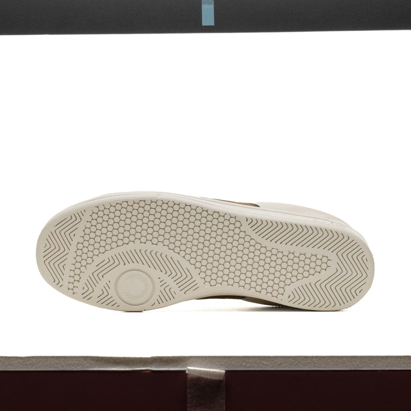 Fred Perry B721 Leather/Branded Webbing Porcelain/Black - Image 6