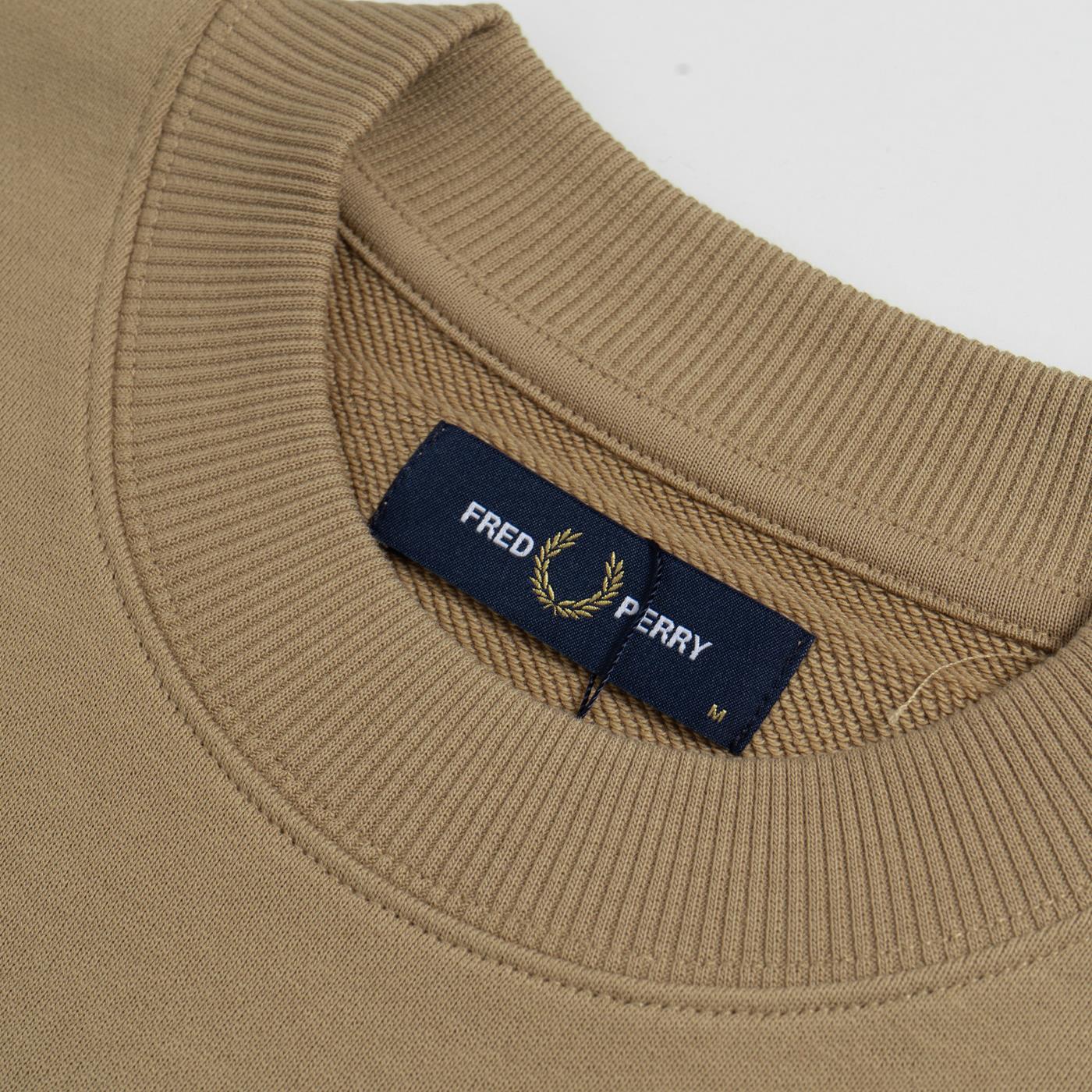 Fred Perry Laurel Badge Sweatshirt Warm Stone - Image 3