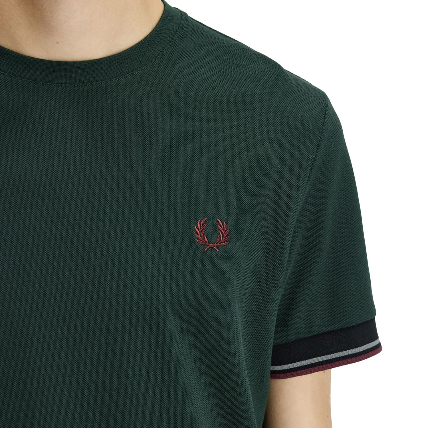 Fred Perry Twin Tipped Cuff T-Shirt Grassroots - Image 2