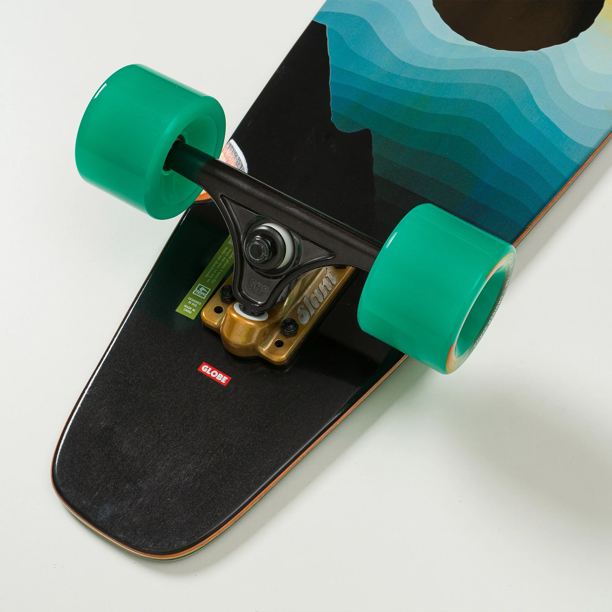 Globe Arcadia 35.875" Cruiserboard Black Maple/Chromeset - Image 5