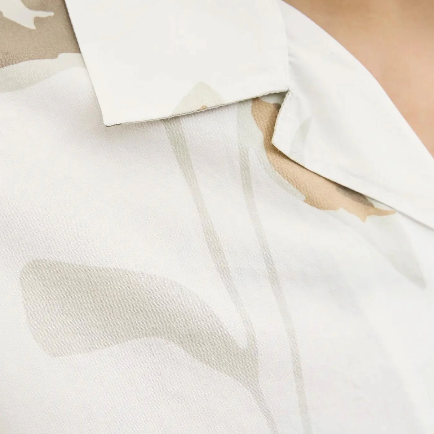 Jack & Jones Blapalermo Print Resort S/S Shirt Cloud Dancer - Image 4