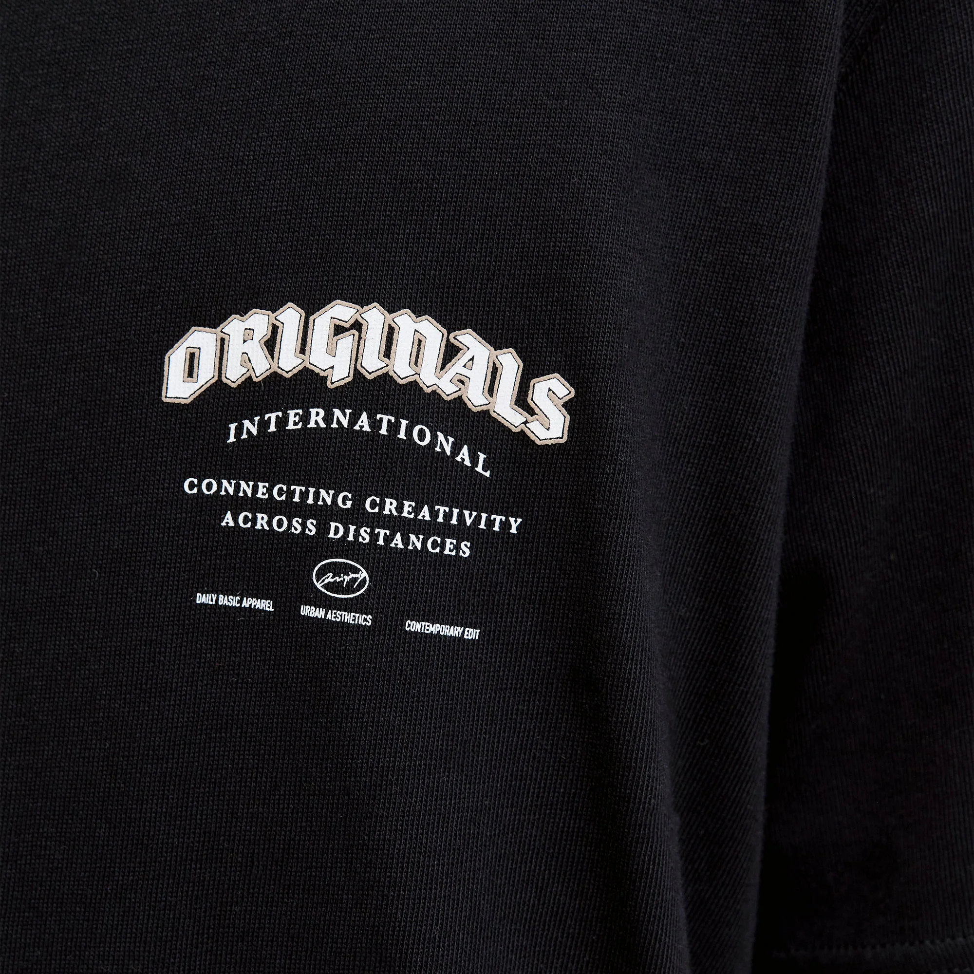 Jack & Jones Meadows Typo Tee SS Crew Neck Black - Image 4