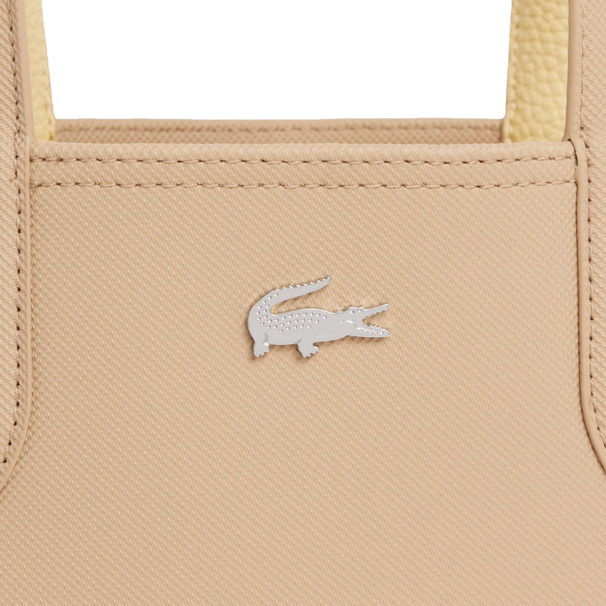 Lacoste Vertical Shopping Bag Viennois/Soja - Image 4