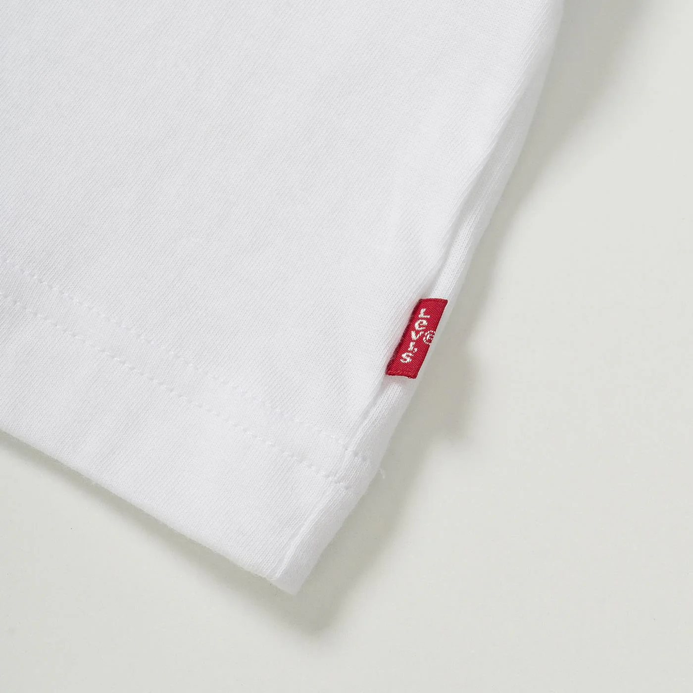 Levis SS Graphic Tee White - Image 2