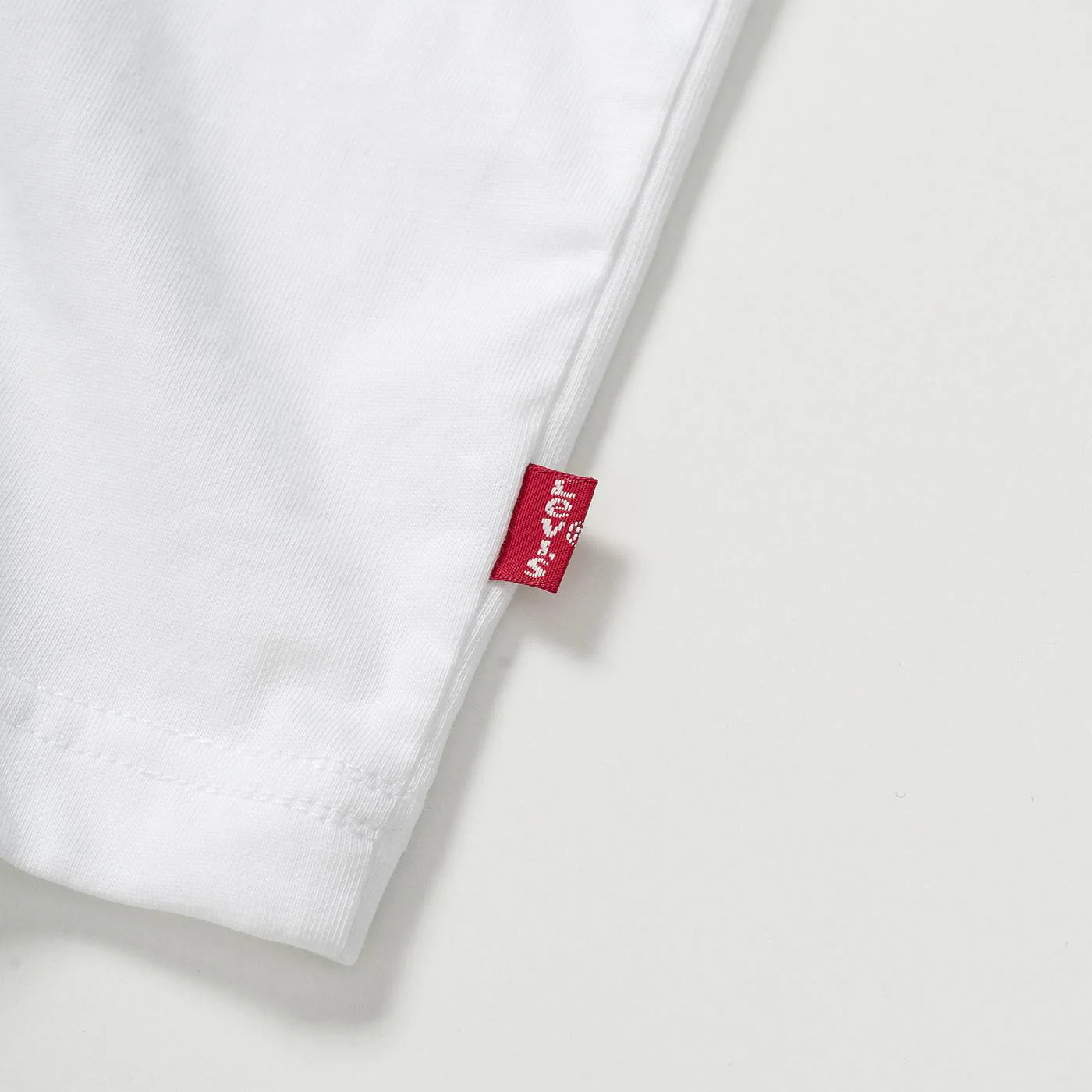 Levis SS Relaxed Fit Tee Boxtab White - Image 4