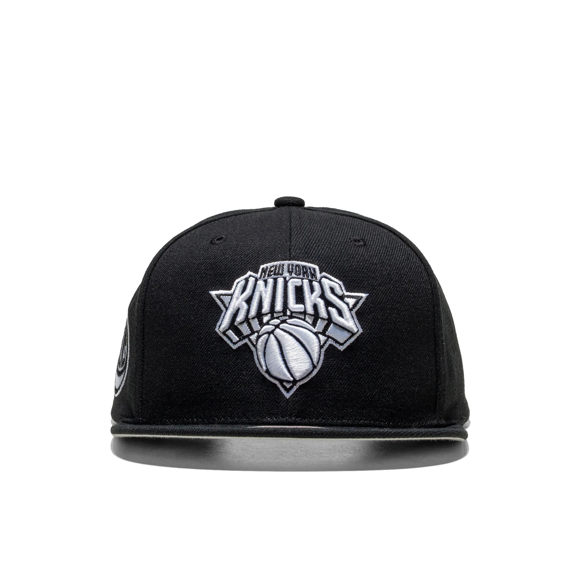 Mitchell & Ness Evergreen Black/White Snapback NY Knicks