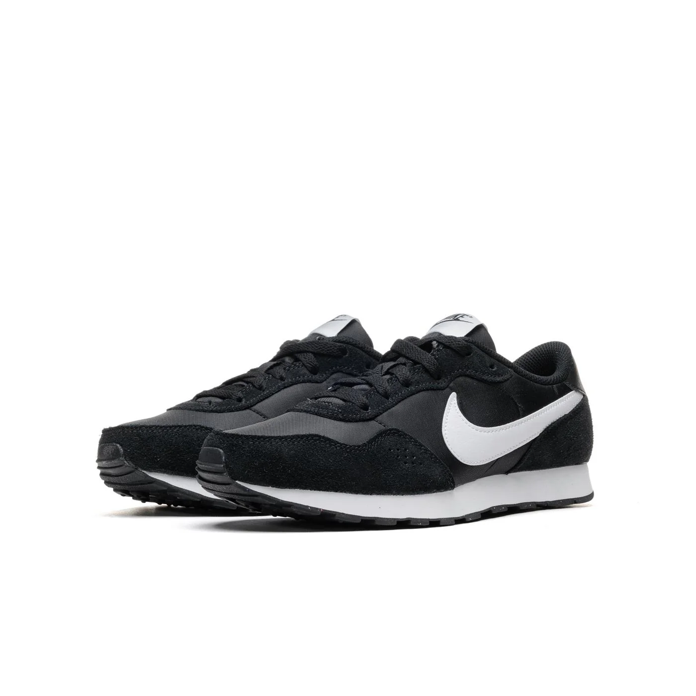Nike MD Valiant (GS) Black/White - Image 3