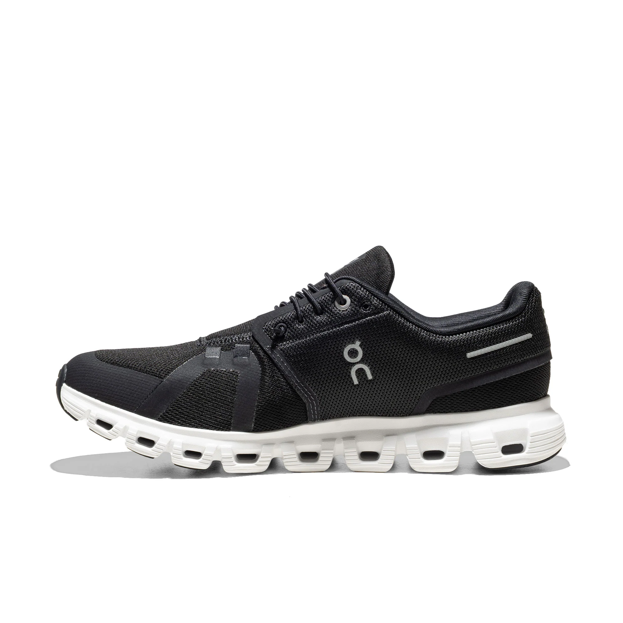 On Running Cloud 6 Black/White - Image 3