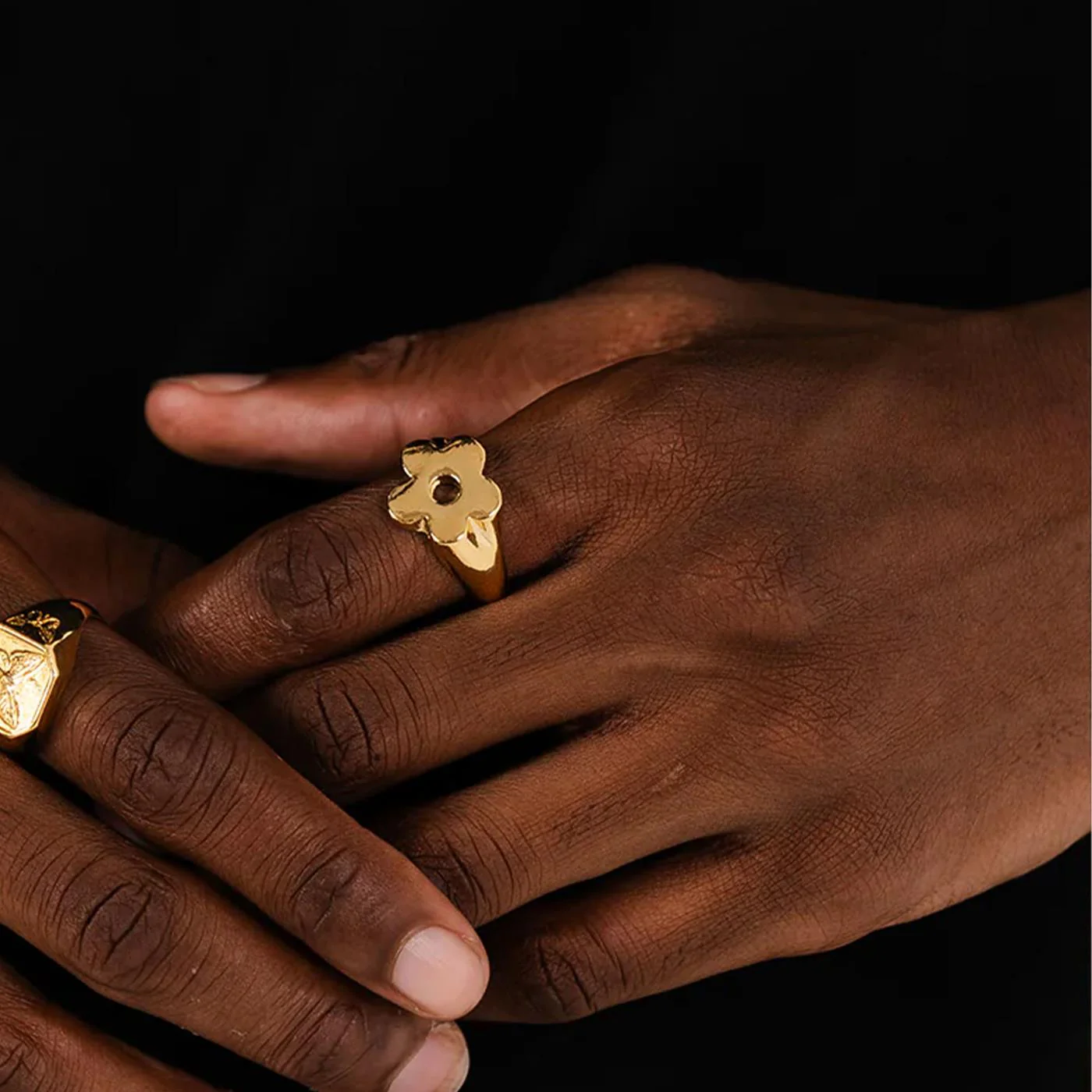 TwoJeys Flower Ring Gold - Image 3
